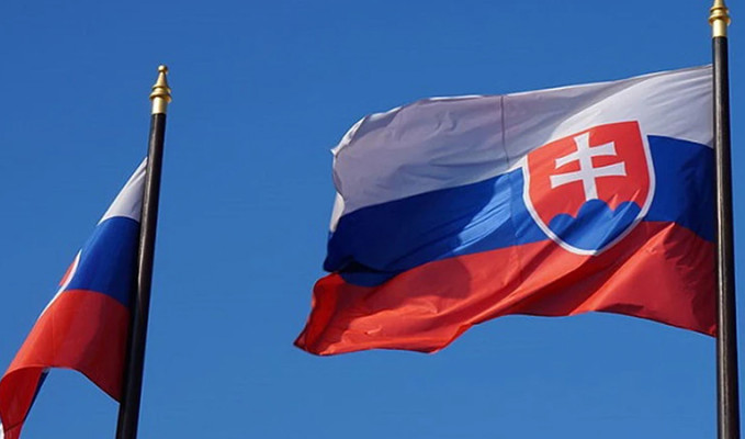 Slovakya Gazprom'a ruble ile ödeme yaptı