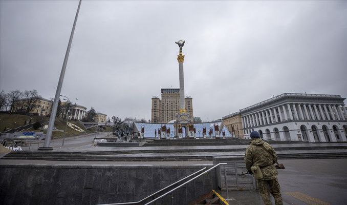 Ukrayna Meclisi, sıkıyönetim rejimini 90 gün daha uzattı