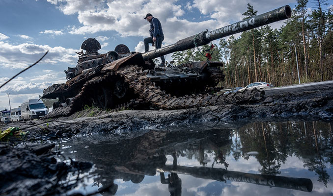 Rusya: Ukrayna'ya ait 2 bin 793 tank ve zırhlı aracı vurduk