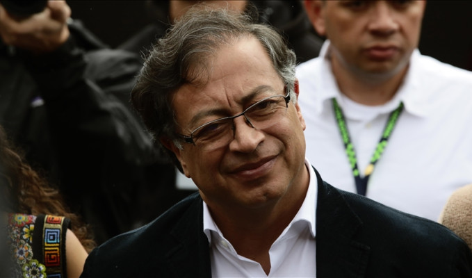 Gustavo Petro Kolombiya'nın yeni cumhurbaşkanı oldu