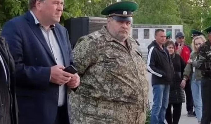 Putin, 128 kiloluk emekli generali göreve çağırdı