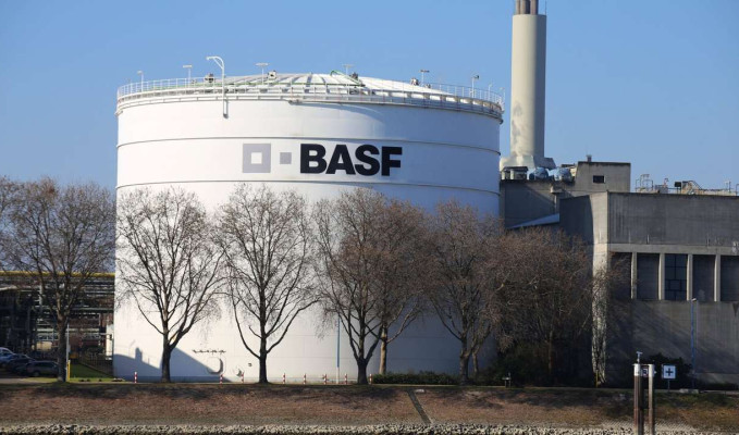 Dünyanın en büyük kimya fabrikası BASF, üretimi durdurabilir