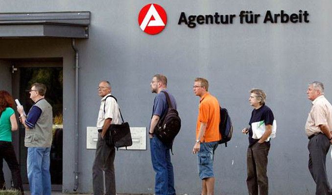 Almanya'da işsizlik beklentilerin üzerinde arttı