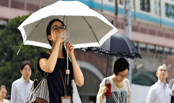 Japonya'da aşırı sıcaklar nedeniyle 17 kişi öldü