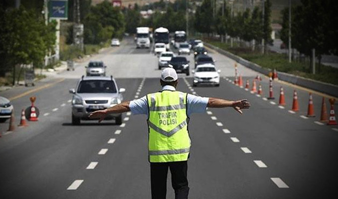 Dikkat: İstanbul'da bazı yollar trafiğe kapatılacak!