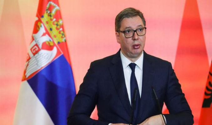 Hırvatistan Sırp lider Vucic'in ülkeye girişini yasakladı