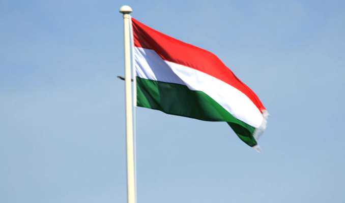 Macaristan'da tartışmalı vergi yasası onaylandı