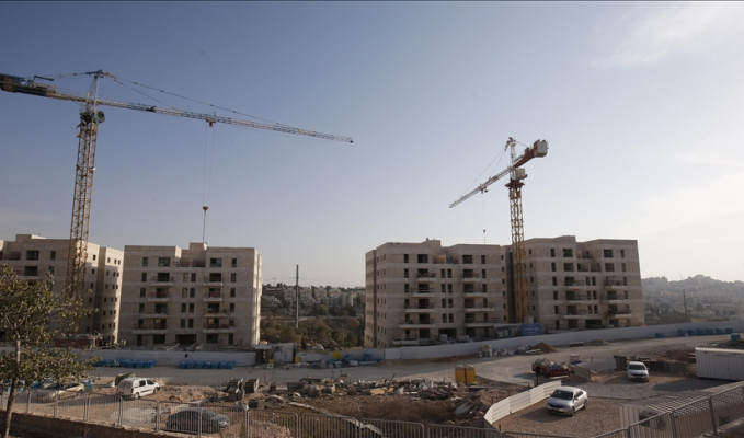 Kudüs'teki yasa dışı yerleşim yeri planı için İsrail'den ilk onay