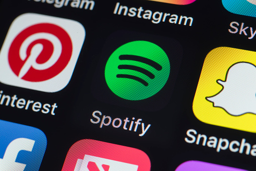 Rusya'dan Whatsapp, Spotify ve Snapchat'e para cezası