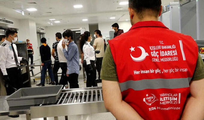 Türkiye genelinde 59.040 düzensiz göçmen sınır dışı edildi