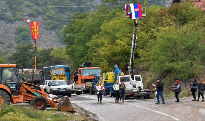 Kosova ile Sırbistan arasında serbest seyahat sorunu çözüldü