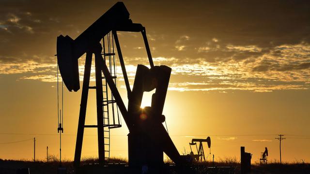 AB ham petrol piyasasında Rusya'dan boşalan yeri ABD dolduruyor