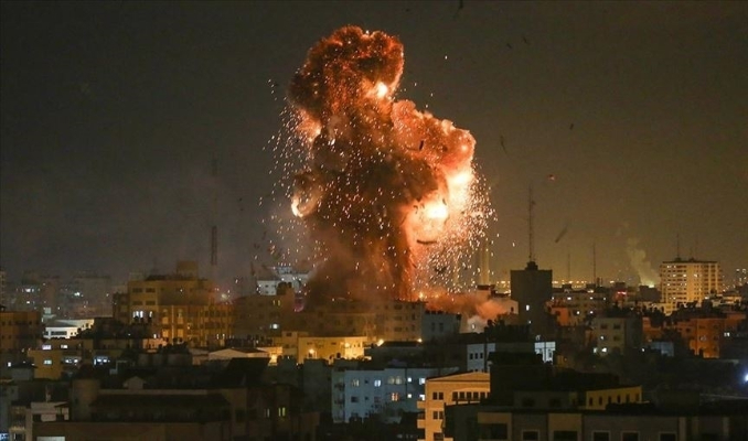 İsrail Şam Havalimanı'nı bombaladı