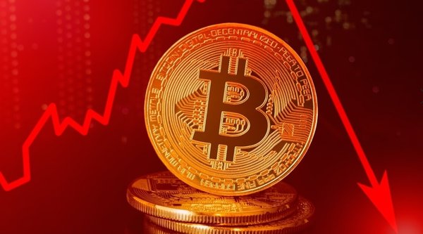 Bitcoin 3 ayın en düşük seviyesine geriledi
