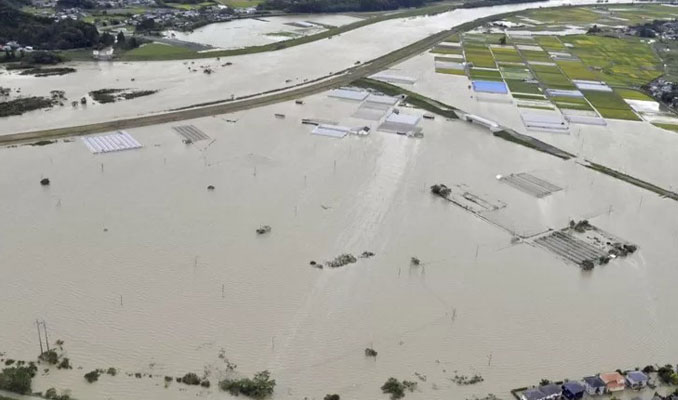 Japonya'da tayfun dehşeti: Ölü ve yaralılar var