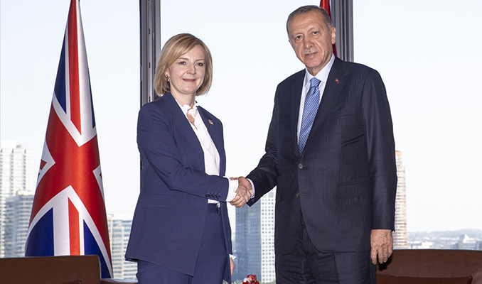 Erdoğan, İngiltere Başbakanı Liz Truss ile görüştü