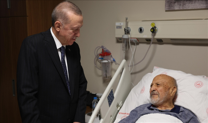 Cumhurbaşkanı Erdoğan, eski bakan Aksay'ı ziyaret etti