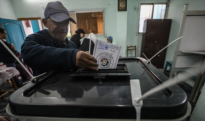 Mısır, yeni cumhurbaşkanını seçiyor