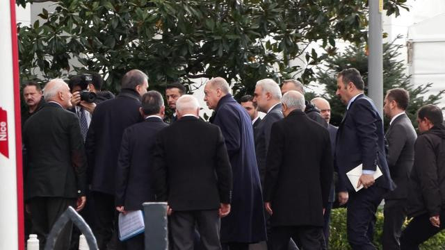 Cumhurbaşkanı Erdoğan, İstanbul'da teşkilat üyeleri ile görüştü
