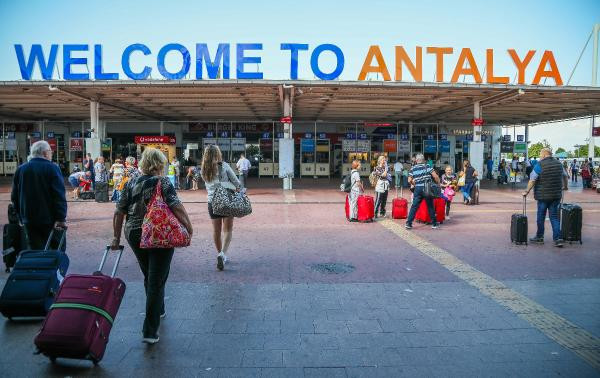 Antalya turizmde tüm zamanların rekorunu kırdı