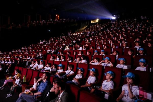 Sinema salonlarına 14,2 milyon TL destek