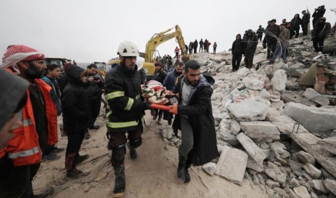 Deprem komşuyu da vurdu: Suriye'de 1602 can kaybı