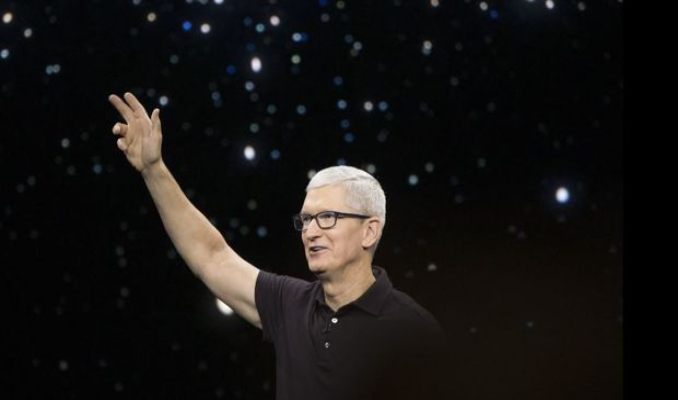Apple'ın CEO’su Tim Cook'tan Çin'e ziyaret 