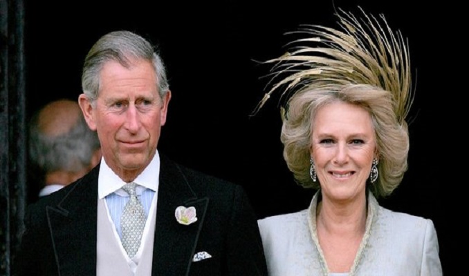 Buckingham Sarayı ilk kez 'Kraliçe' Camilla unvanını kullandı