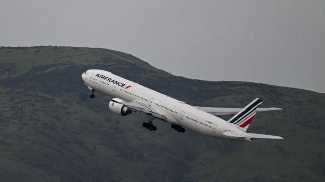 Fransa'da kısa mesafeli uçuşlar yasaklandı