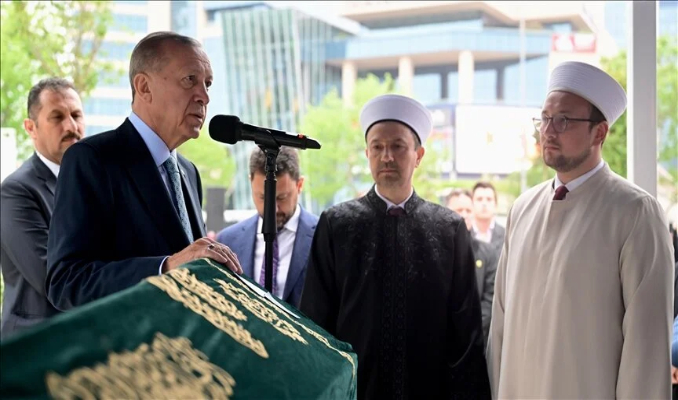 Cumhurbaşkanı Erdoğan, gazeteci Engin Ardıç'ın cenaze törenine katıldı