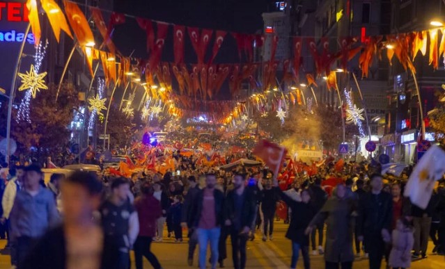 Yurdun dört bir yanında Erdoğan'ın zaferi kutlanıyor