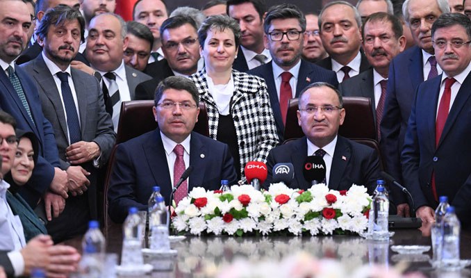 Bakan Tunç: Hedefimiz yeni anayasa için uzlaşma