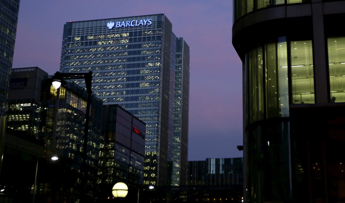 Banka bilançolarında kaybedenler: Deutsche Bank ve Barclays