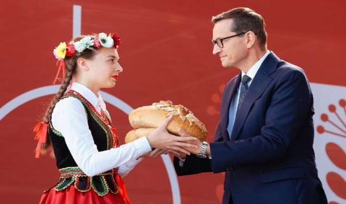 Macaristan, Polonya ve Slovakya, Ukrayna’ya tahıl ihracatı yasağını uzatıyor