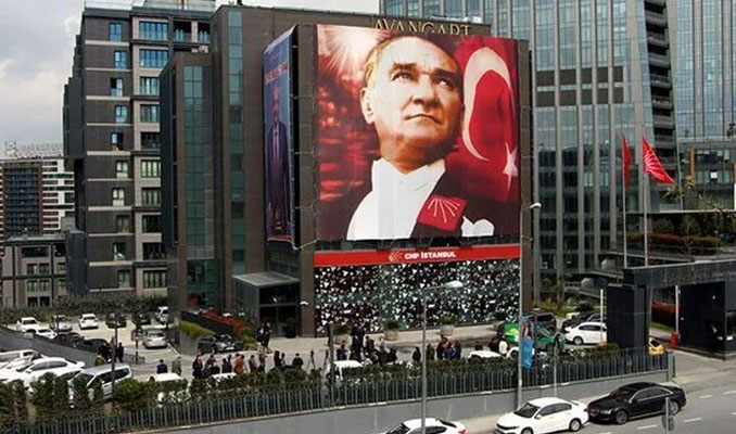 CHP İstanbul İl Başkanlığı'na ilk aday belli oldu 