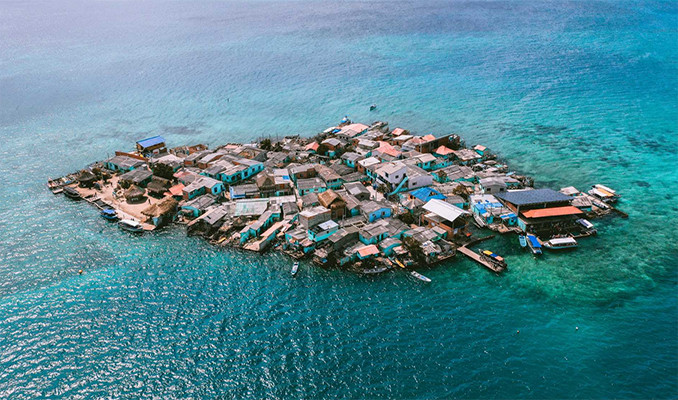 10 dönümlük adada 1200 kişi yaşıyor