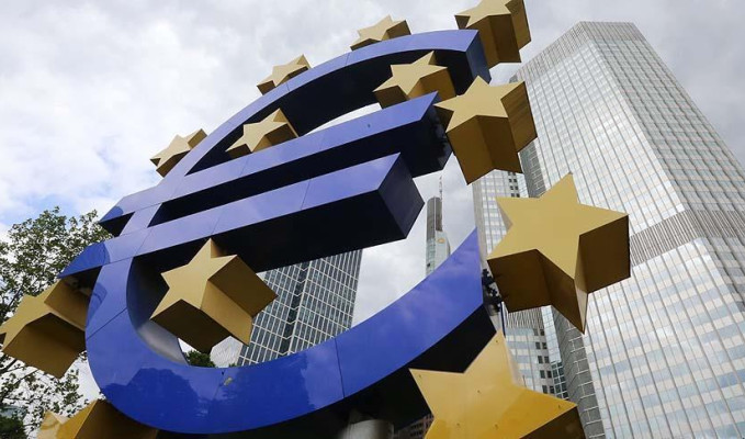 Euro Bölgesi banka kredileri yeniden durgunlaştı
