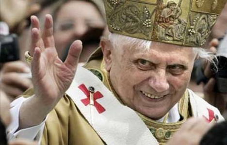 Papa yine seçilemedi!