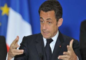 Sarkozy geri dönüyor