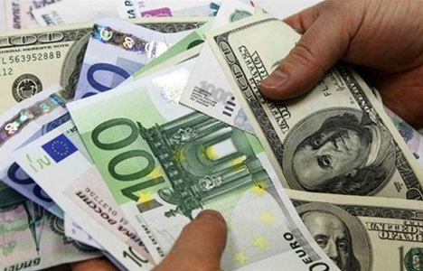 Euro ve dolar güne düşüle başladı