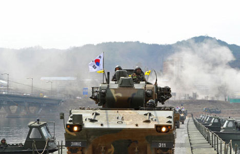 Çin, Kuzey Kore'ye asker gönderiyor