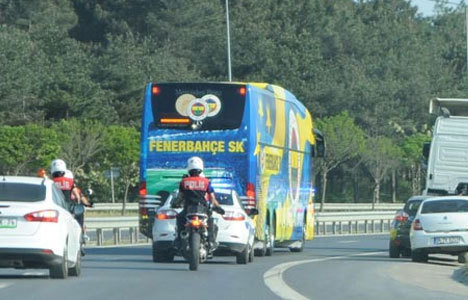 Fenerbahçe otobüsüne taciz