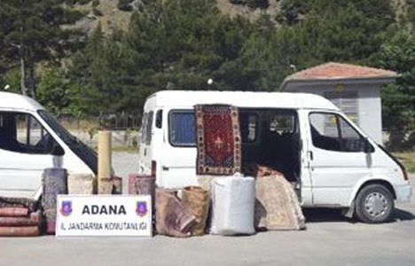 Adana'da cami soyuldu!