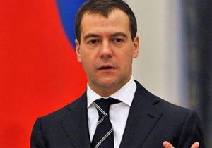 Medvedev'den ABD'ye sert tepki