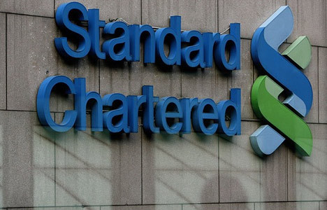 Standard Chartered'ın karı 4'te 1 eridi