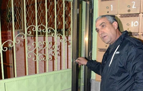 Adana'da cami kapısı çaldılar