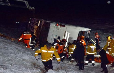 Kayseri'de otobüs devrildi:21 ölü