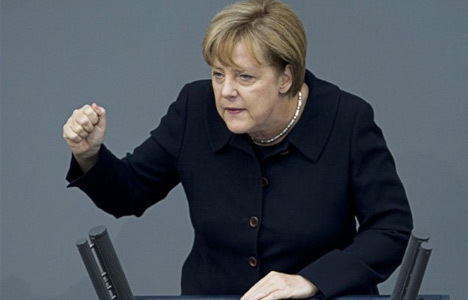 Merkel'e soruşturma başlatıldı