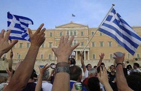 Yunanistan'ı kurtarma programının vadesi uzatıldı