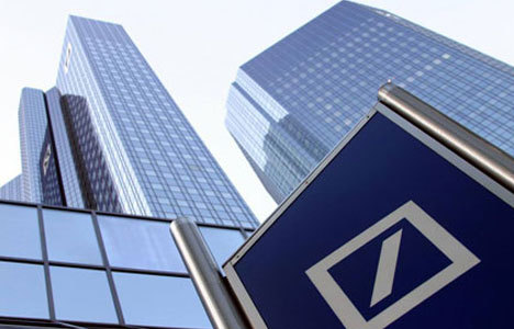 Deutsche Bank'a yatırımcılardan baskı